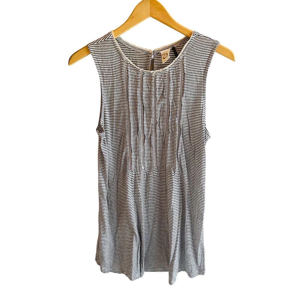 ⭐️ Anthropologie Akemi + Kin Pintucked Black White Stripe Sleeveless Tank Top - Picture 4 of 9